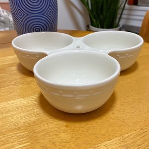 Nora Fleming Retired Pearl Dot Triple Dish Snack Bowl